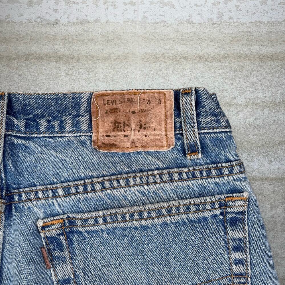 Vintage 90s Levis Jeans 540 36x30 Relaxed Light Wash Made in USA Denim Brown Tab - Picture 4 of 5